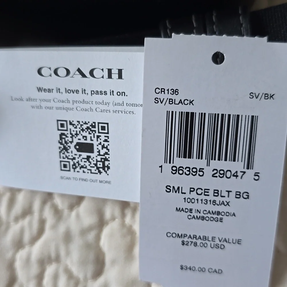 * Like New * Coach belt bag - Picture 2 of 9